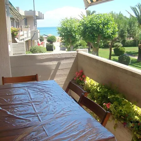 Trilocale In Confinante Con La Spiaggia شقة فندقية