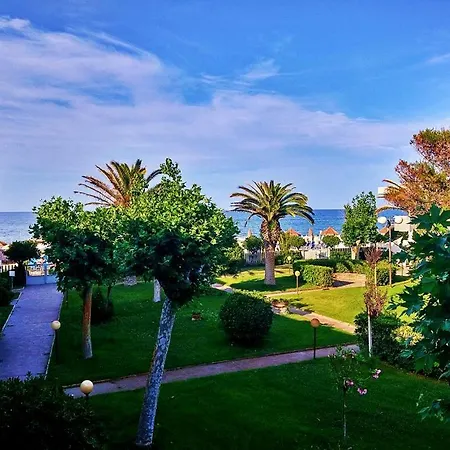 Trilocale In Confinante Con La Spiaggia شقة فندقية *